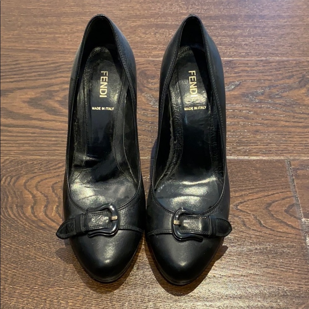 Fendi classic heels